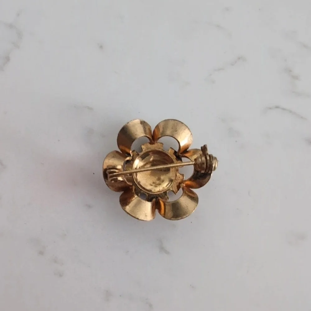 Vintage Gold Tone Filigree Flower Brooch Pin Ornate Scrollwork Antique Style